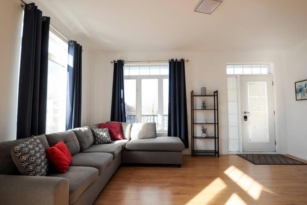 Le 1808 - Spacieux Avec Balcon - Nord De Quebec Appartement Buitenkant foto