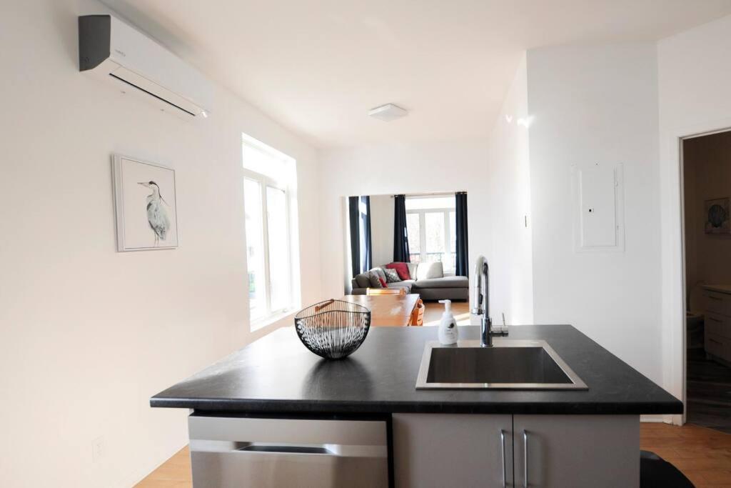 Le 1808 - Spacieux Avec Balcon - Nord De Quebec Appartement Buitenkant foto